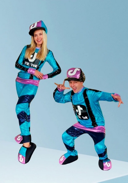 Костюмы ведущих